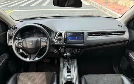 Honda Vezel, 2022 год, 1 510 111 рублей, 8 фотография