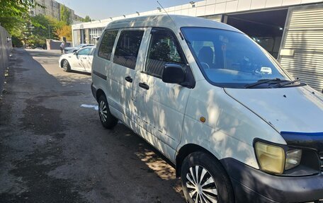 Toyota Town Ace III, 1998 год, 380 000 рублей, 6 фотография