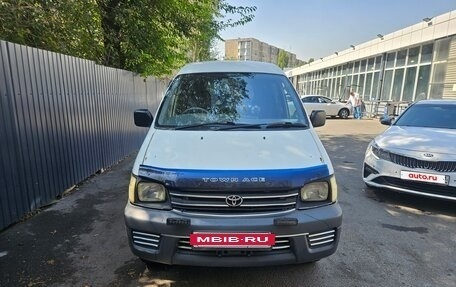 Toyota Town Ace III, 1998 год, 380 000 рублей, 2 фотография