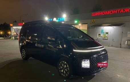 Hyundai Staria, 2022 год, 6 400 000 рублей, 2 фотография