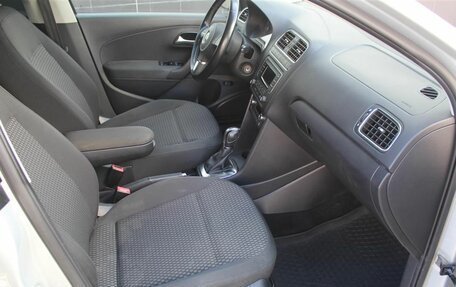 Volkswagen Polo VI (EU Market), 2013 год, 820 000 рублей, 14 фотография