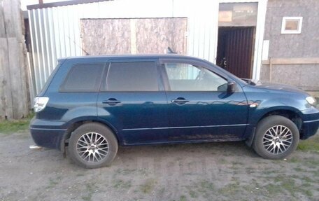 Mitsubishi Outlander III рестайлинг 3, 2004 год, 550 000 рублей, 3 фотография
