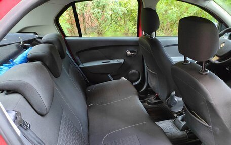 Renault Logan II, 2014 год, 550 000 рублей, 13 фотография