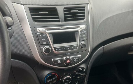 Hyundai Solaris II рестайлинг, 2014 год, 850 000 рублей, 7 фотография