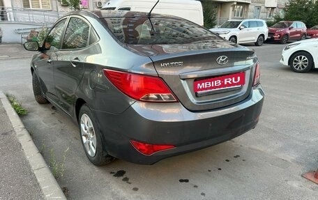 Hyundai Solaris II рестайлинг, 2014 год, 850 000 рублей, 4 фотография