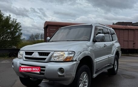 Mitsubishi Pajero III рестайлинг, 2003 год, 720 000 рублей, 2 фотография