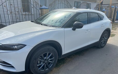 Mazda CX-4, 2022 год, 2 200 000 рублей, 2 фотография