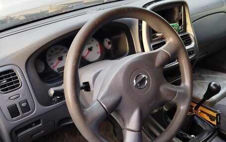 Nissan NP300, 2013 год, 1 300 000 рублей, 10 фотография