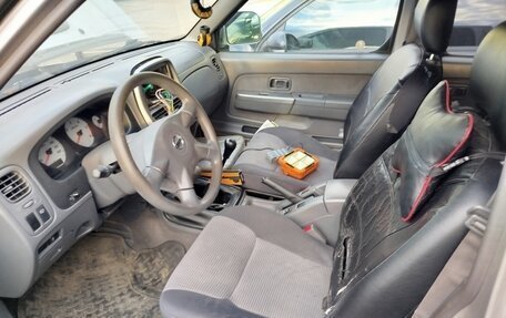 Nissan NP300, 2013 год, 1 300 000 рублей, 12 фотография