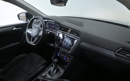 Volkswagen Tiguan II, 2022 год, 3 235 000 рублей, 9 фотография