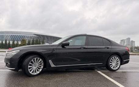 BMW 7 серия, 2018 год, 3 200 000 рублей, 2 фотография