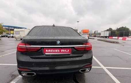 BMW 7 серия, 2018 год, 3 200 000 рублей, 5 фотография