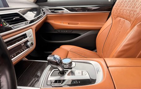 BMW 7 серия, 2018 год, 3 200 000 рублей, 15 фотография
