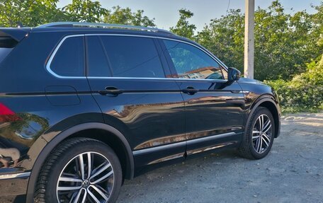 Volkswagen Tiguan II, 2020 год, 4 100 000 рублей, 3 фотография