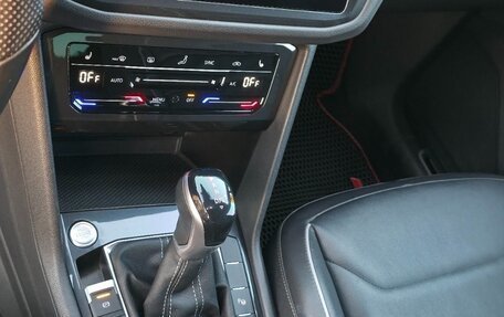 Volkswagen Tiguan II, 2020 год, 4 100 000 рублей, 14 фотография