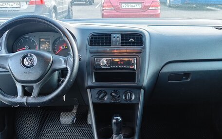 Volkswagen Polo VI (EU Market), 2017 год, 600 000 рублей, 4 фотография