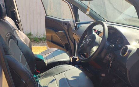 Mitsubishi Colt VI рестайлинг, 2004 год, 495 000 рублей, 10 фотография