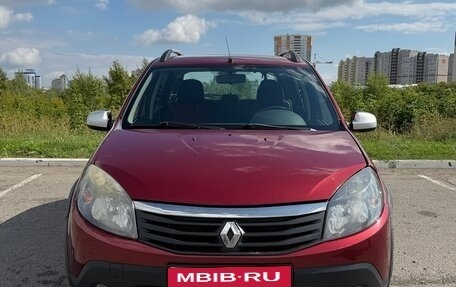 Renault Sandero I, 2014 год, 640 000 рублей, 2 фотография