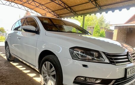 Volkswagen Passat B7, 2012 год, 900 000 рублей, 3 фотография