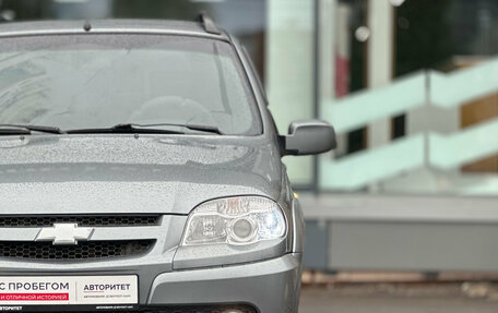 Chevrolet Niva I рестайлинг, 2011 год, 389 000 рублей, 4 фотография