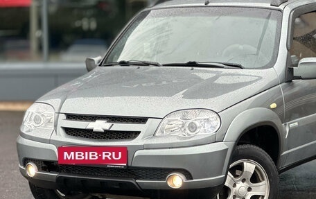 Chevrolet Niva I рестайлинг, 2011 год, 389 000 рублей, 2 фотография