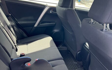 Toyota RAV4, 2016 год, 2 270 000 рублей, 7 фотография