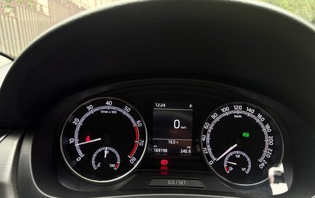 Skoda Rapid I, 2017 год, 1 300 000 рублей, 12 фотография