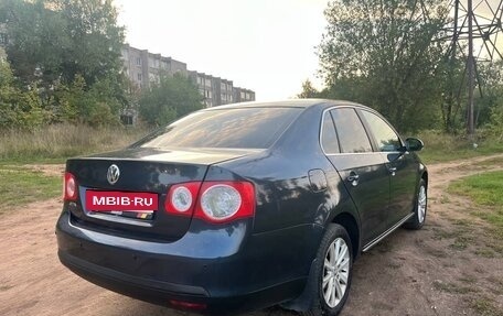 Volkswagen Jetta VI, 2008 год, 630 000 рублей, 4 фотография