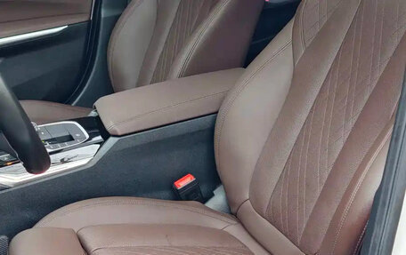 BMW 3 серия, 2023 год, 2 999 999 рублей, 10 фотография