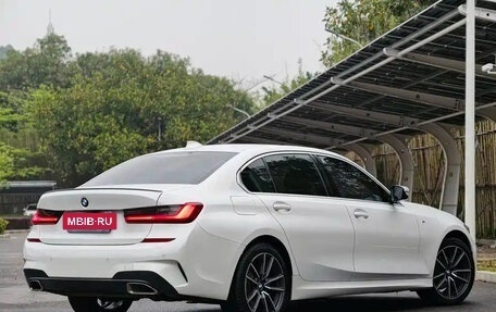 BMW 3 серия, 2023 год, 2 999 999 рублей, 4 фотография