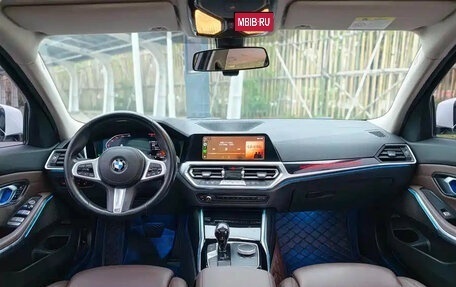 BMW 3 серия, 2023 год, 2 999 999 рублей, 7 фотография