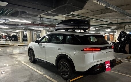 Nissan Pathfinder, 2024 год, 5 500 000 рублей, 4 фотография