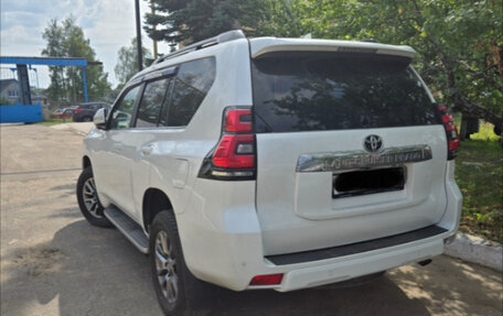 Toyota Land Cruiser Prado 150 рестайлинг 2, 2018 год, 5 250 000 рублей, 2 фотография