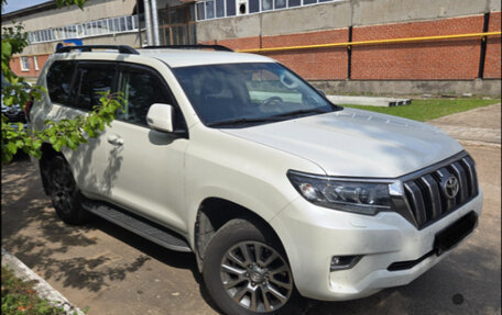 Toyota Land Cruiser Prado 150 рестайлинг 2, 2018 год, 5 250 000 рублей, 3 фотография