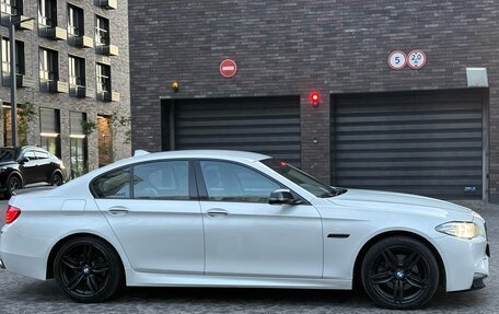BMW 5 серия, 2015 год, 1 990 000 рублей, 4 фотография