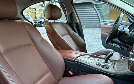 BMW 5 серия, 2015 год, 1 990 000 рублей, 12 фотография