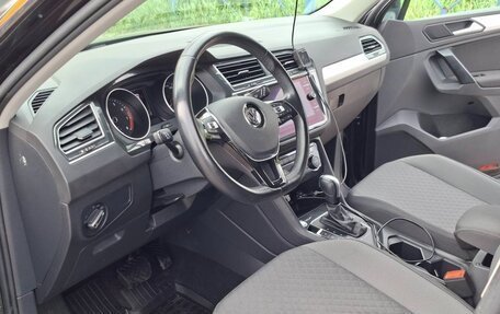 Volkswagen Tiguan II, 2020 год, 2 400 000 рублей, 4 фотография