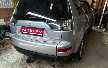 Mitsubishi Outlander III рестайлинг 3, 2011 год, 1 200 000 рублей, 4 фотография