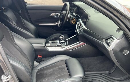 BMW 3 серия, 2019 год, 4 550 000 рублей, 15 фотография