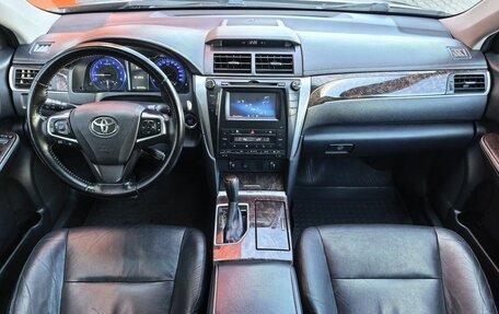 Toyota Camry, 2015 год, 1 699 000 рублей, 6 фотография