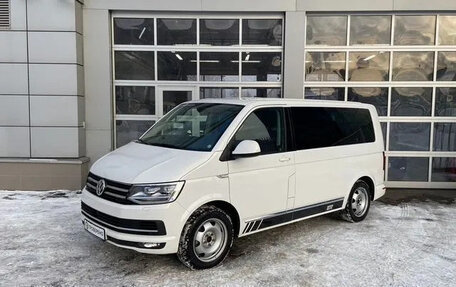 Volkswagen Multivan T6 рестайлинг, 2019 год, 4 700 000 рублей, 1 фотография