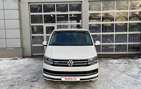Volkswagen Multivan T6 рестайлинг, 2019 год, 4 700 000 рублей, 2 фотография