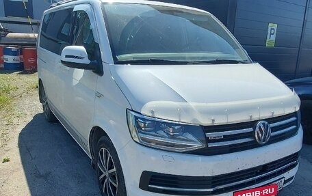 Volkswagen Multivan T6 рестайлинг, 2019 год, 4 700 000 рублей, 11 фотография