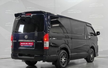 Toyota HiAce H200, 2016 год, 3 500 000 рублей, 5 фотография
