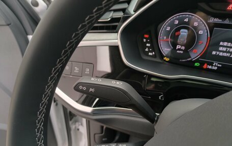 Audi Q3, 2026 год, 4 040 000 рублей, 30 фотография