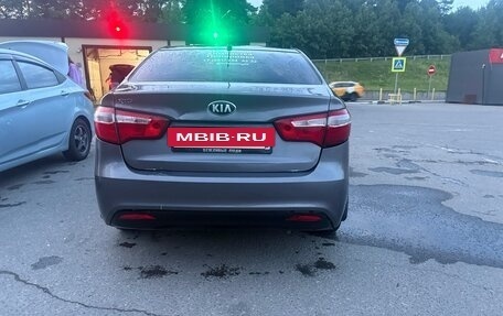 KIA Rio III рестайлинг, 2013 год, 400 000 рублей, 5 фотография