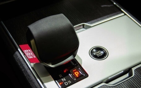 Land Rover Range Rover IV рестайлинг, 2024 год, 26 900 000 рублей, 14 фотография