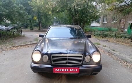 Mercedes-Benz E-Класс, 1998 год, 198 000 рублей, 5 фотография