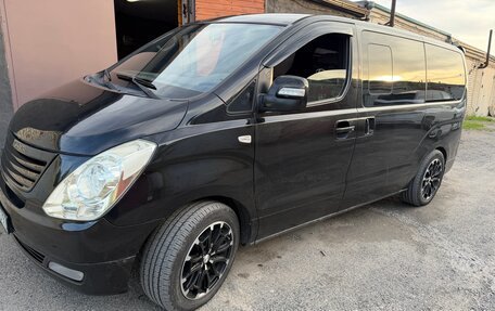 Hyundai Grand Starex Grand Starex I рестайлинг 2, 2010 год, 1 600 000 рублей, 3 фотография