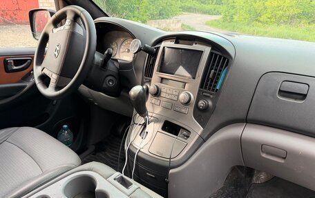 Hyundai Grand Starex Grand Starex I рестайлинг 2, 2010 год, 1 600 000 рублей, 9 фотография